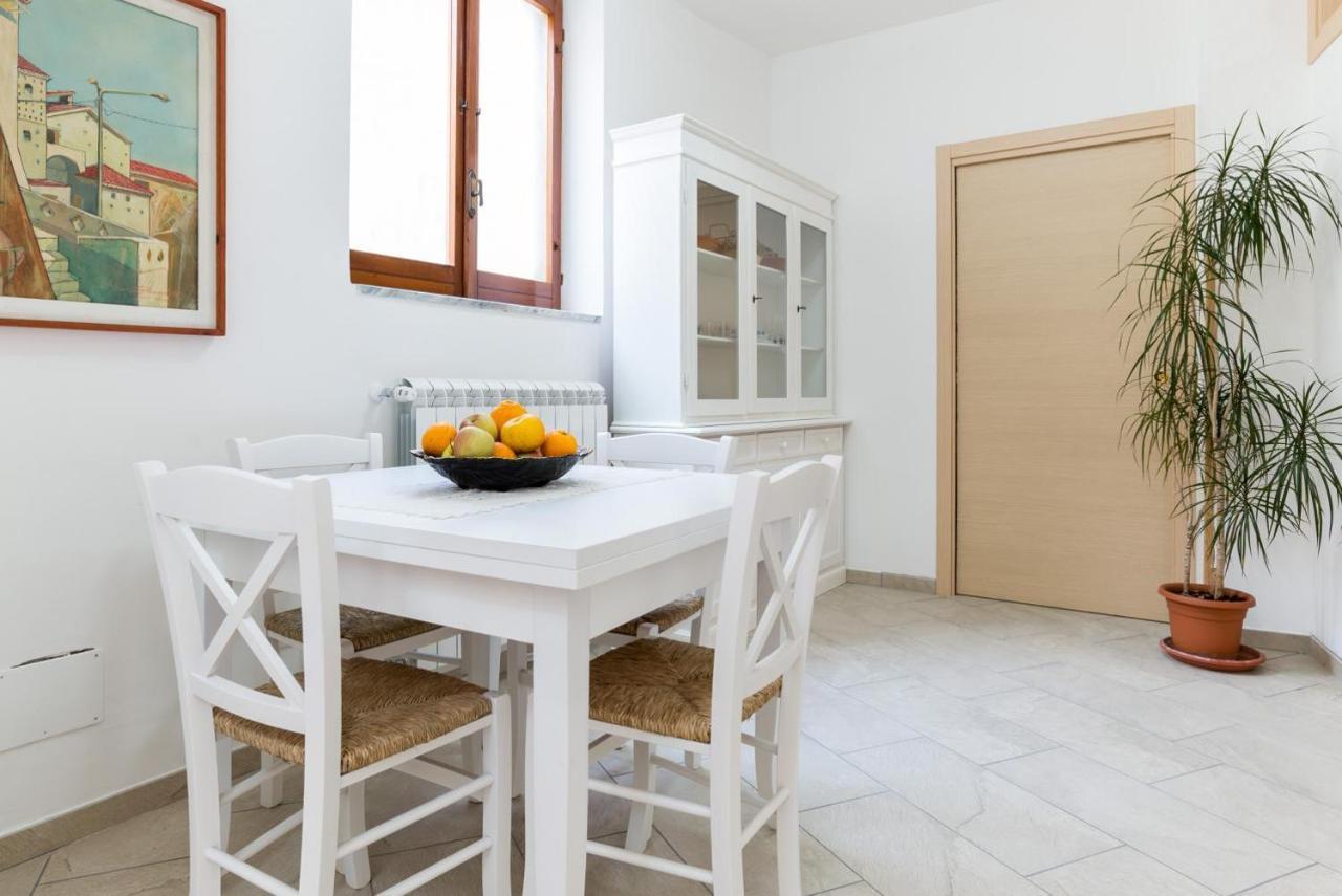 Casa Vacanza Rosy Di Guida Rosy Giungano Extérieur photo