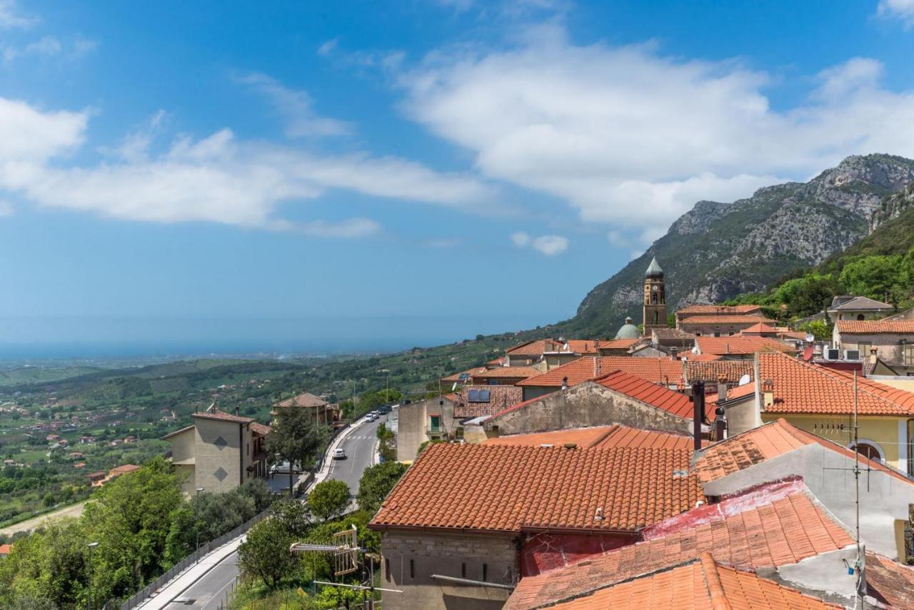 Casa Vacanza Rosy Di Guida Rosy Giungano Extérieur photo